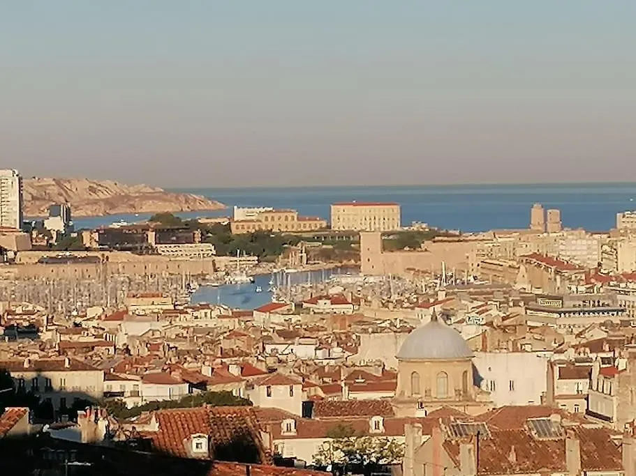 Apartment Loft Terrasse Vue Mer Au Coeur De Marseille